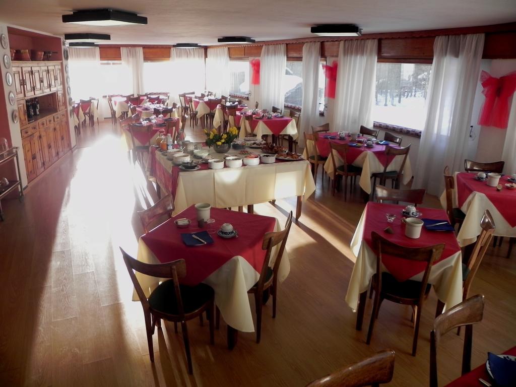 Hotel Nuovo Pecetto Macugnaga Ngoại thất bức ảnh